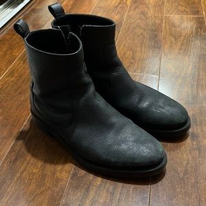 Zara Man Chelsea Boots